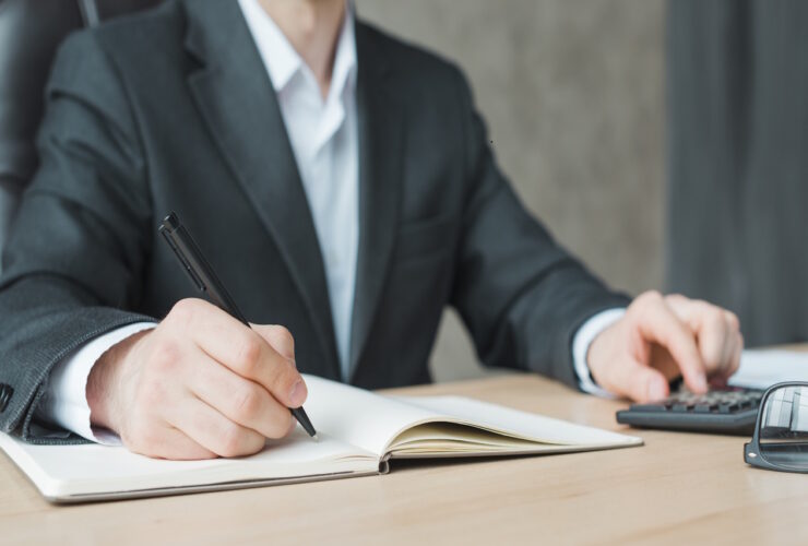 jak dziala egzekucja z wynagrodzenia przez komornika